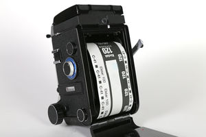 Medium Format Cameras Gear Guide - Help Wiki